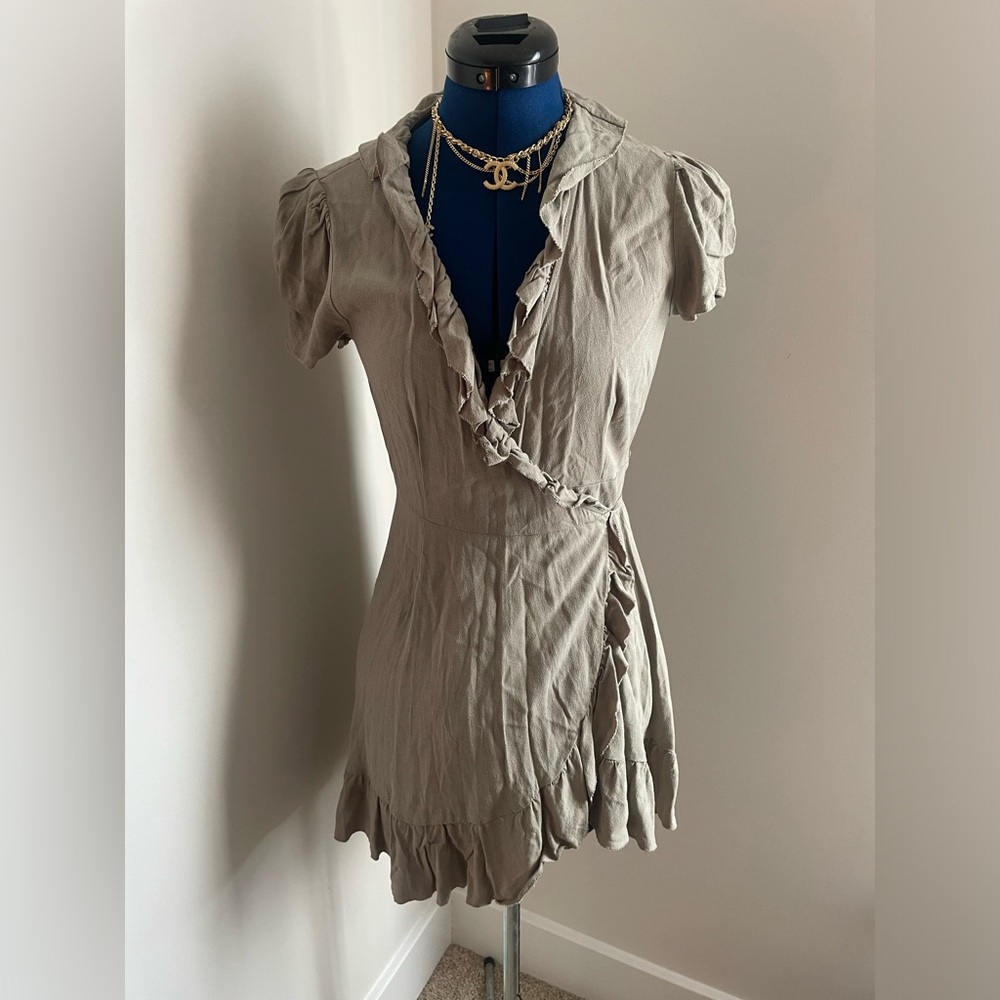 ARITZIA SUNDAY BEST DARK GREEN RUFFLE DRESS